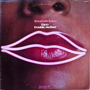 巨胸中文字幕在线视频
